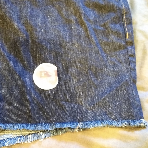 COPY - Old Navy Flirt Shorts - Picture 2 of 6